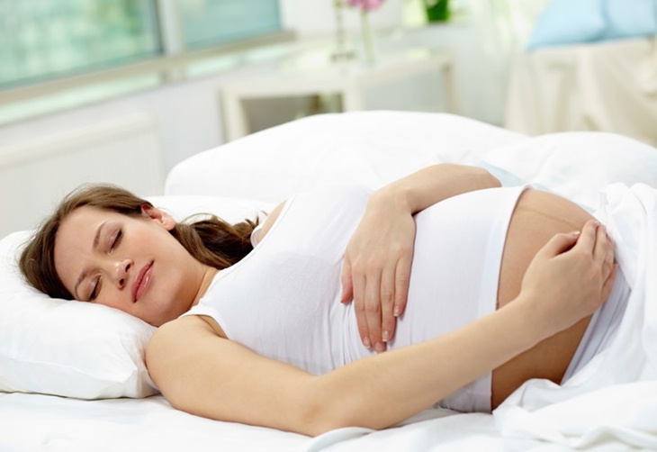 Luôn đảm bảo nhiệt độ phòng phù hợp để giấc ngủ mẹ bầu sâu hơn