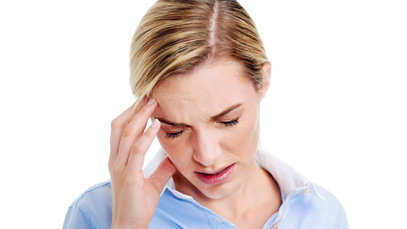 Đau đầu buồn nôn có thể là dấu hiệu của nhiều bệnh lý nguy hiểm