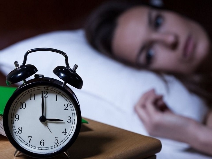 Mất ngủ gây nên nhiều hệ lụy với sức khỏe và ảnh hưởng đến đời sống và sinh hoạt hằng ngày