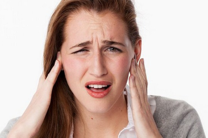 Đau đầu ù tai là tình trạng đầu đau nhức kèm cảm giác ù tai 